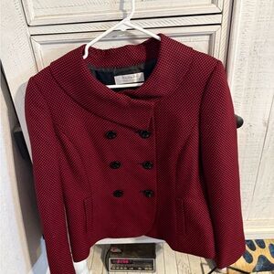 Tahari ASL Red Cropped Blazer with Tailored Fit